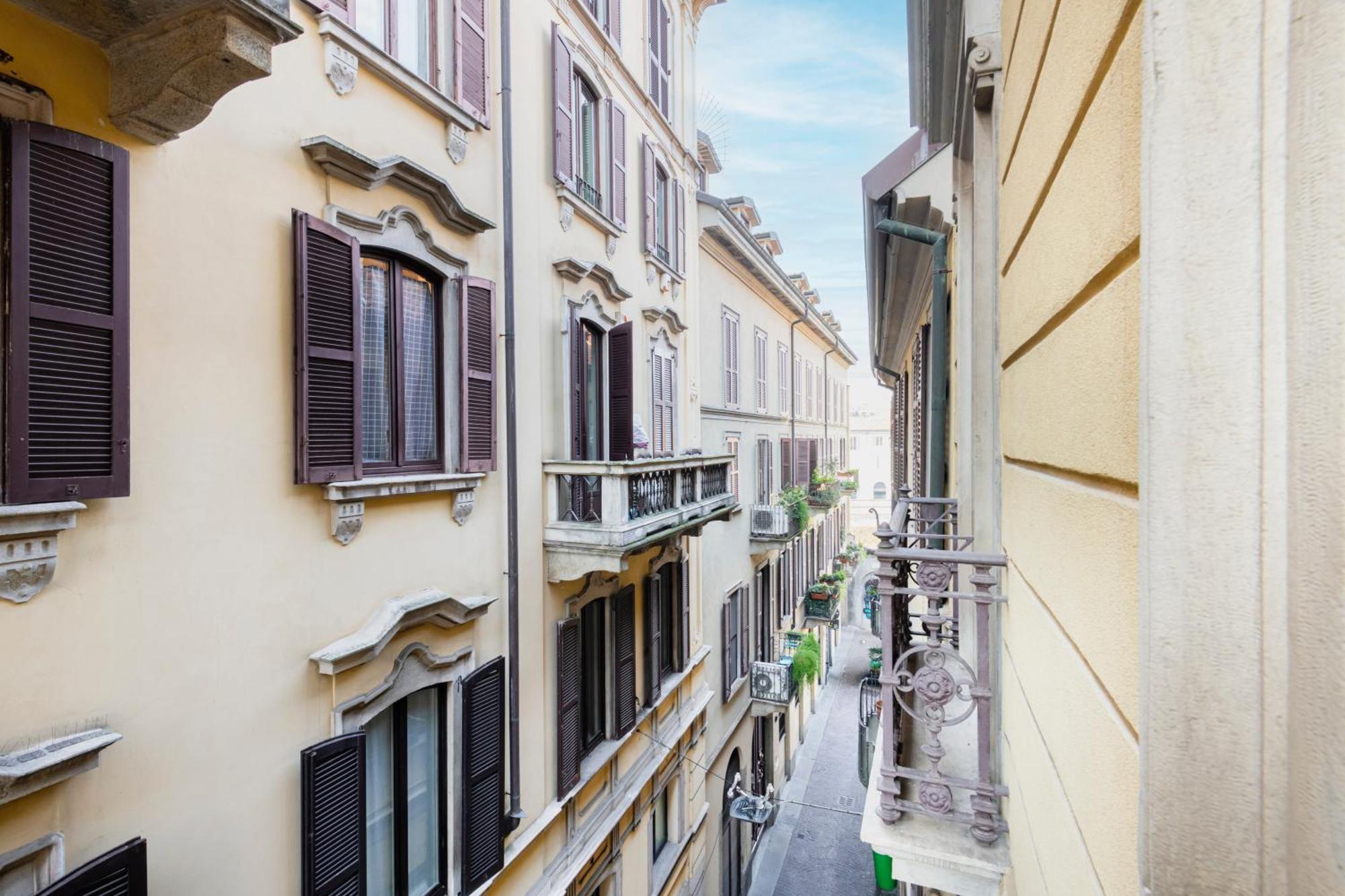 Amazing, New & Fully Furnished Studio In Duomo Milaan Buitenkant foto