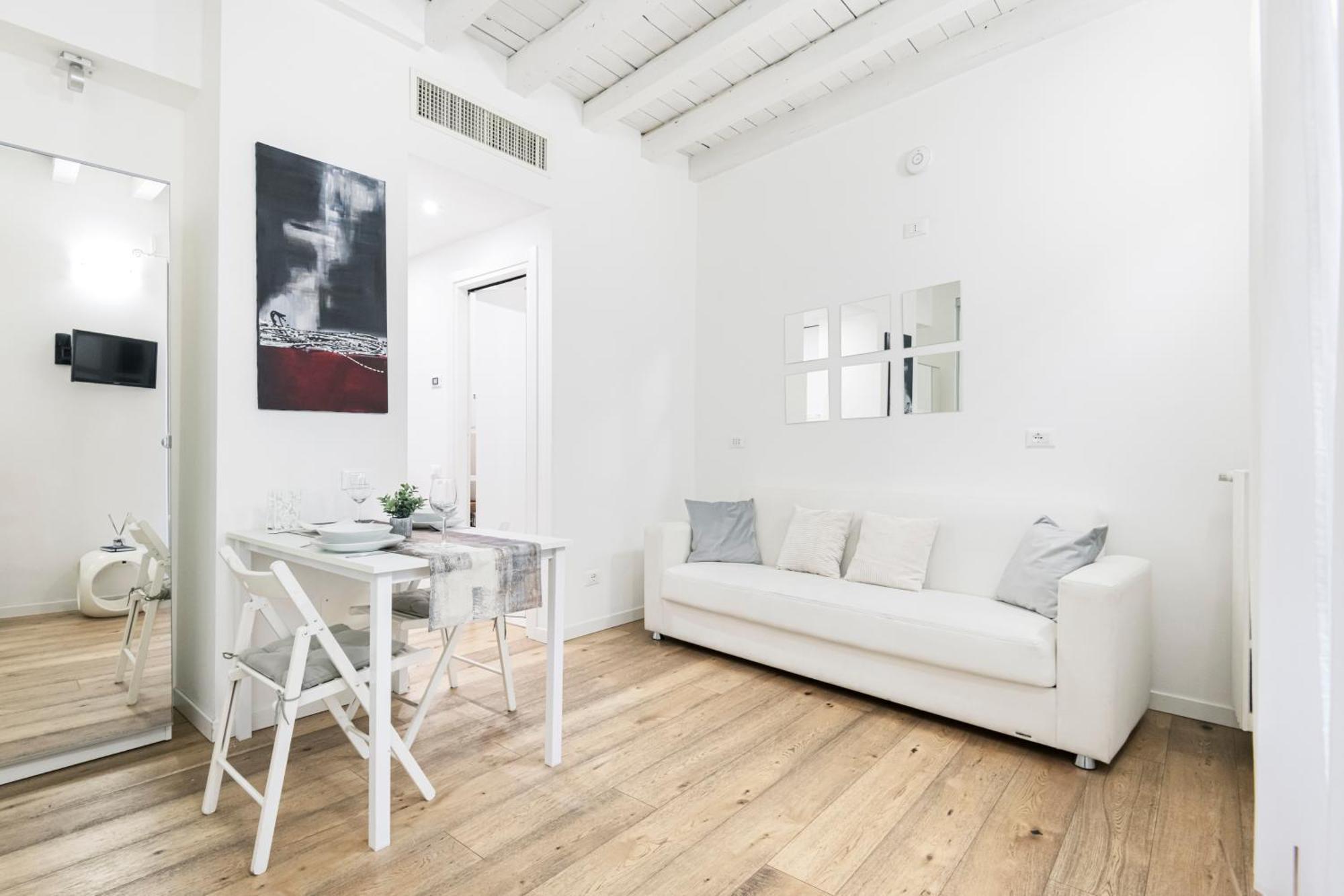 Amazing, New & Fully Furnished Studio In Duomo Milaan Buitenkant foto