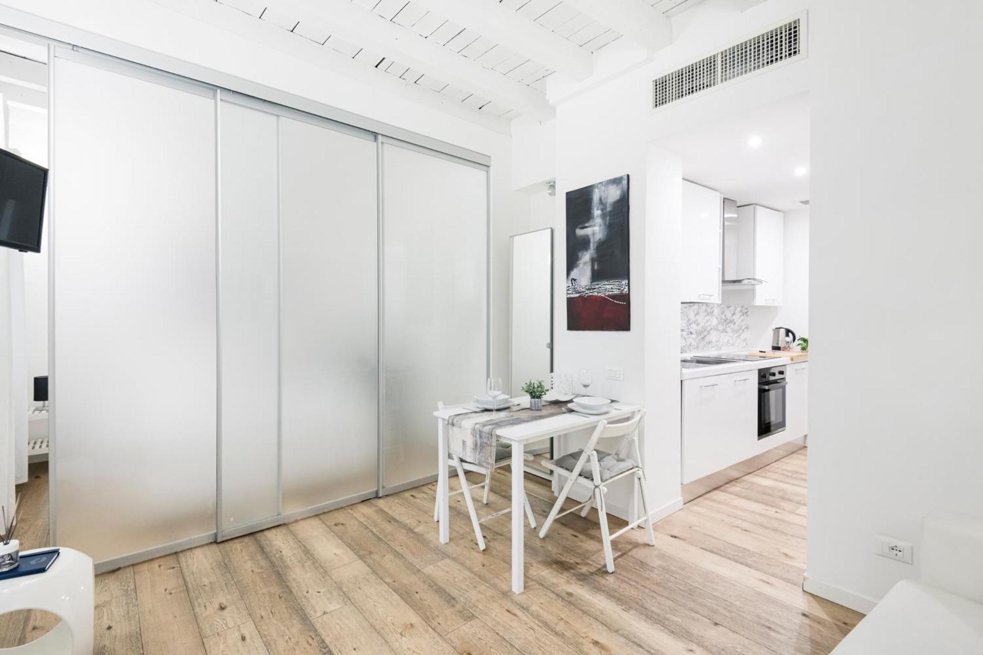 Amazing, New & Fully Furnished Studio In Duomo Milaan Buitenkant foto