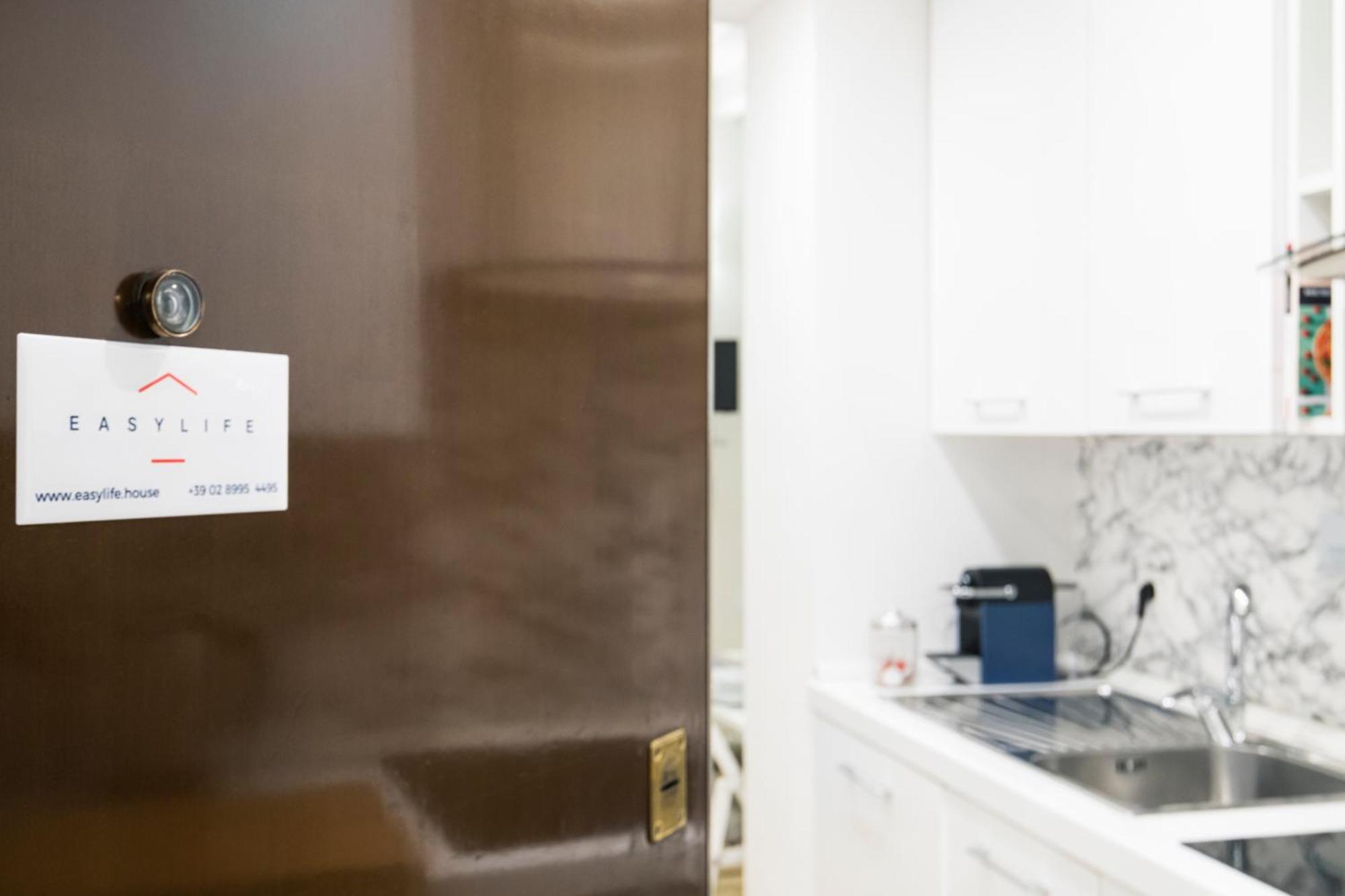 Amazing, New & Fully Furnished Studio In Duomo Milaan Buitenkant foto