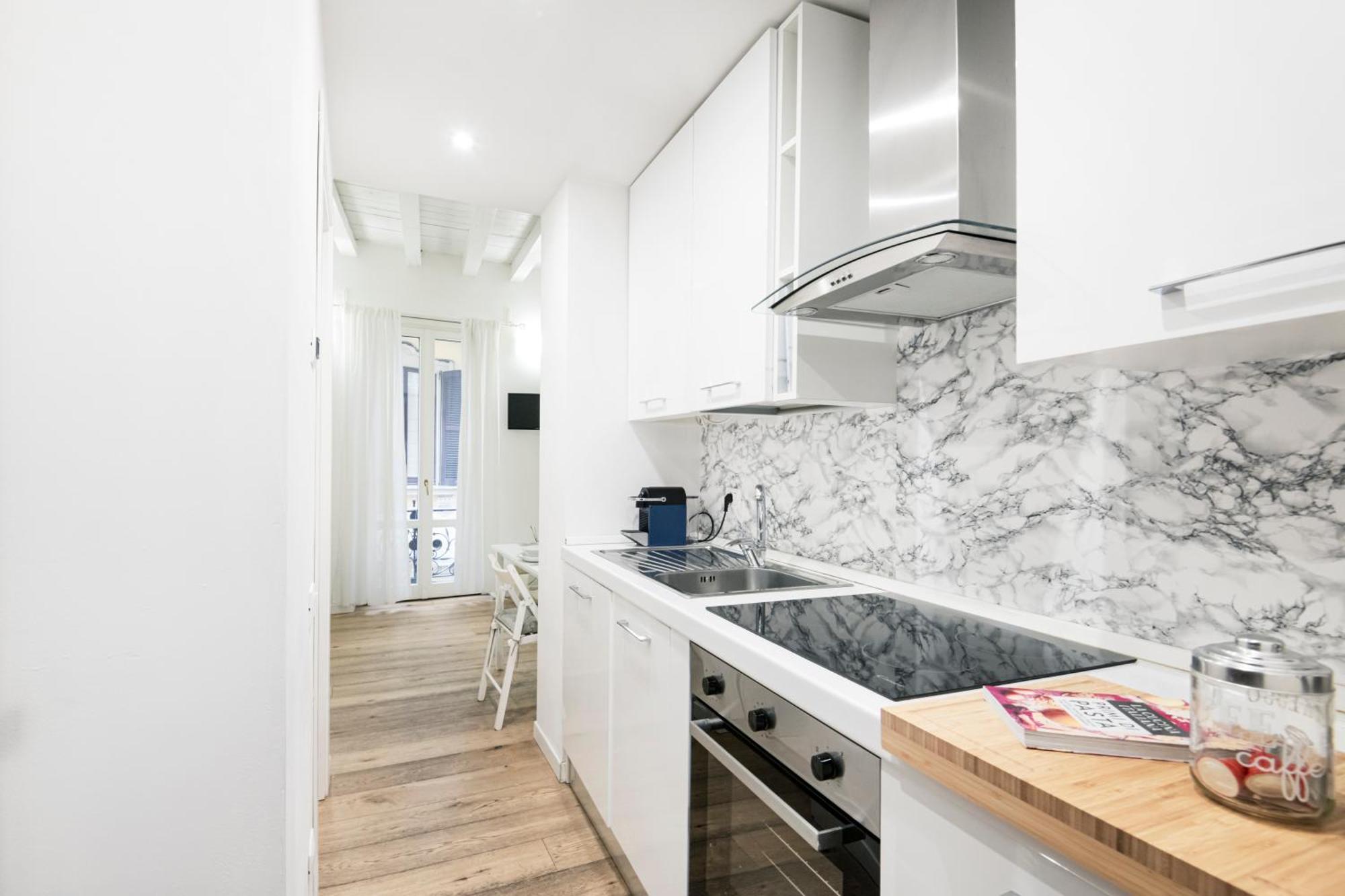 Amazing, New & Fully Furnished Studio In Duomo Milaan Buitenkant foto