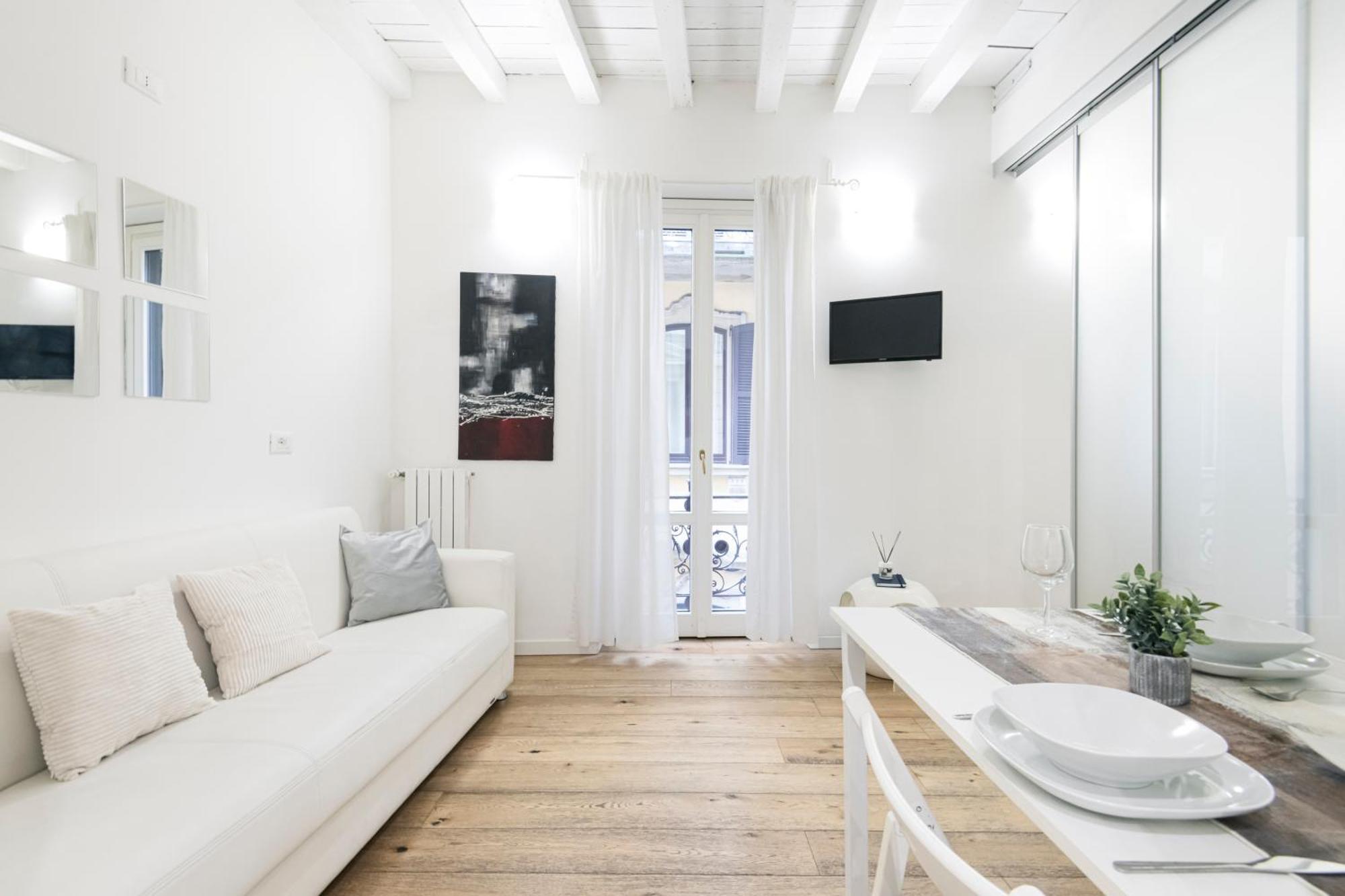 Amazing, New & Fully Furnished Studio In Duomo Milaan Buitenkant foto