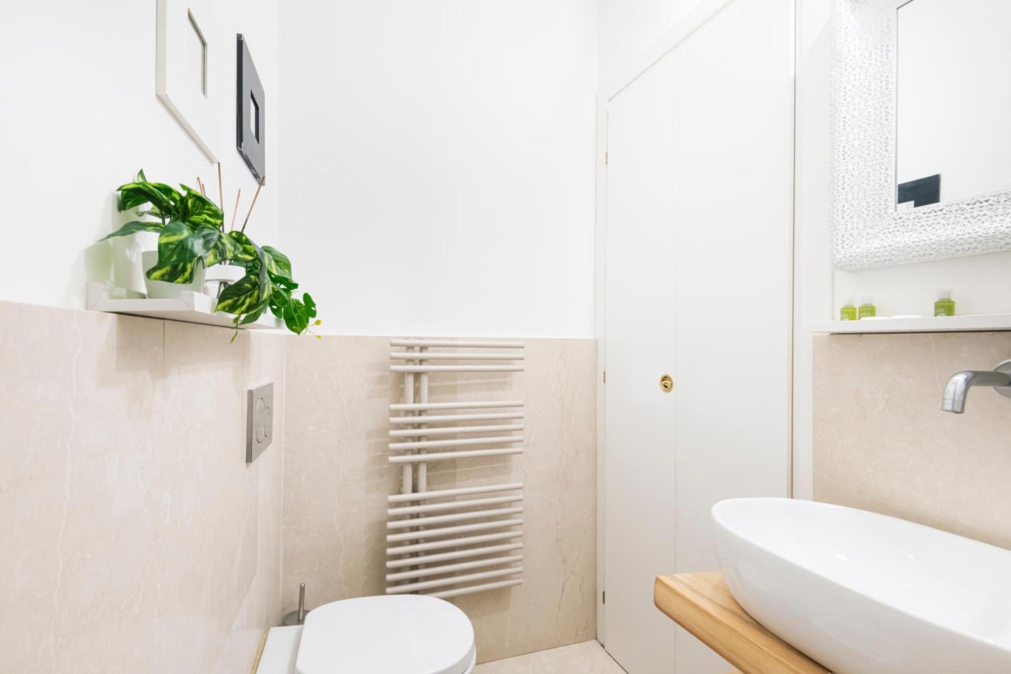 Amazing, New & Fully Furnished Studio In Duomo Milaan Buitenkant foto